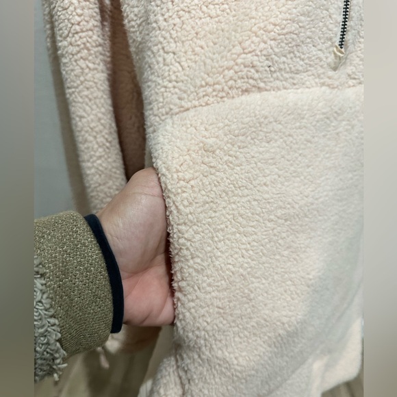 🆕 FREE PEOPLE Viewpoint Midi Fleece in Pink Pearl - Picture 5 of 14